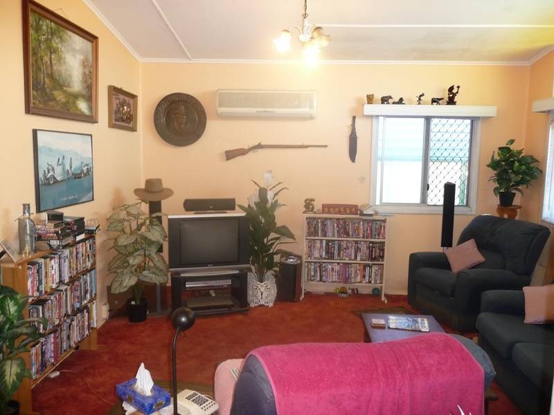 90 Turpin Road, Labrador QLD 4215