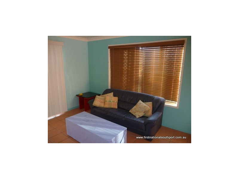 15 Cherry Hill Crescent, Parkwood QLD 4214