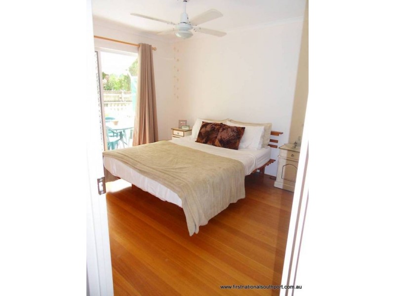 11 Aloha Lane, Breaker Street, Main Beach QLD 4217