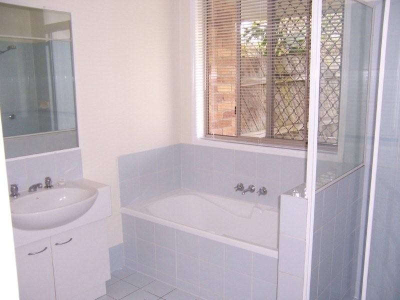 51/33 ‘Summer Fields’, Edmund Rice Drive, Southport QLD 4215