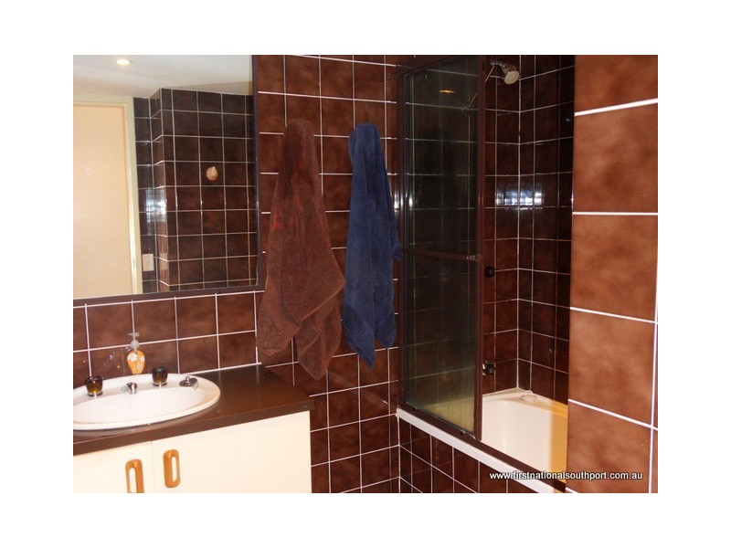 10B/10 Marine Parade,, Southport QLD 4215