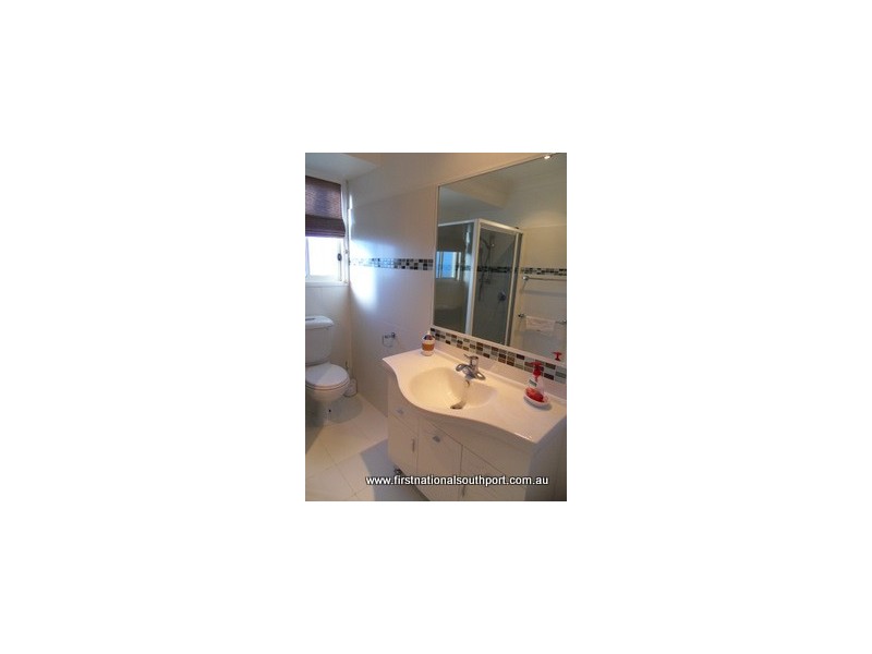 17 Cherry Hill Crescent, Parkwood QLD 4214