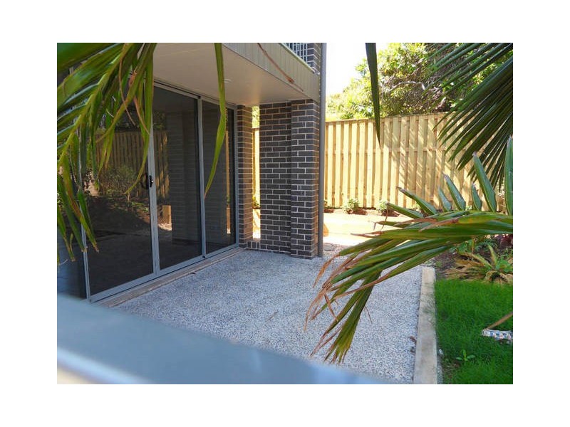 39 Gordon Street, Labrador QLD 4215