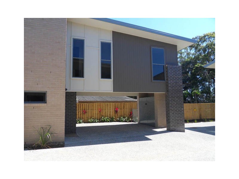 39 Gordon Street, Labrador QLD 4215