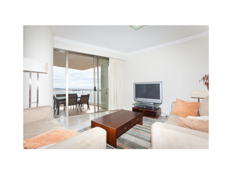 2202/50 Marine Parade ‘Pivotal Point’, Southport QLD 4215