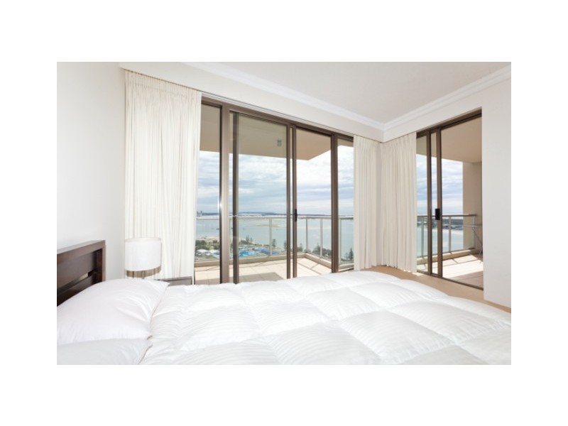 2202/50 Marine Parade ‘Pivotal Point’, Southport QLD 4215