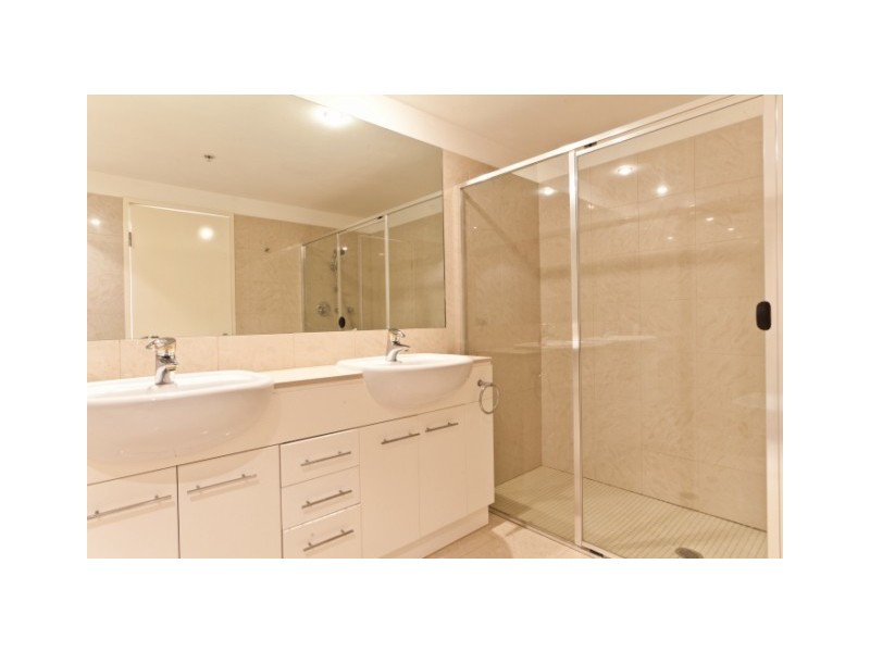 2202/50 Marine Parade ‘Pivotal Point’, Southport QLD 4215