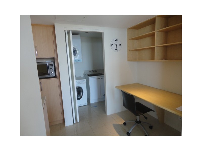 2202/50 Marine Parade ‘Pivotal Point’, Southport QLD 4215