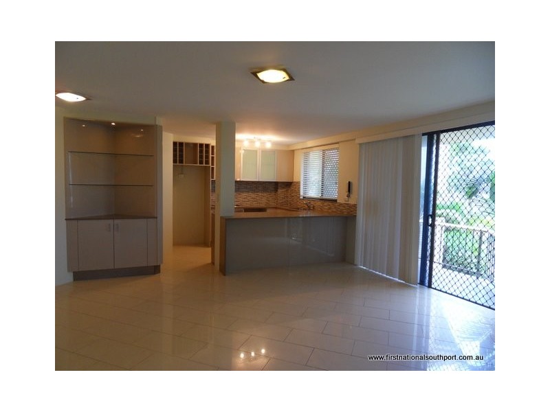 502/186 Ferny Avenue, Main Beach QLD 4217
