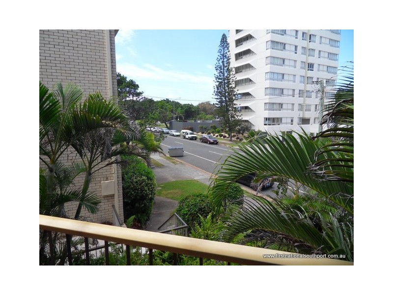 502/186 Ferny Avenue, Main Beach QLD 4217