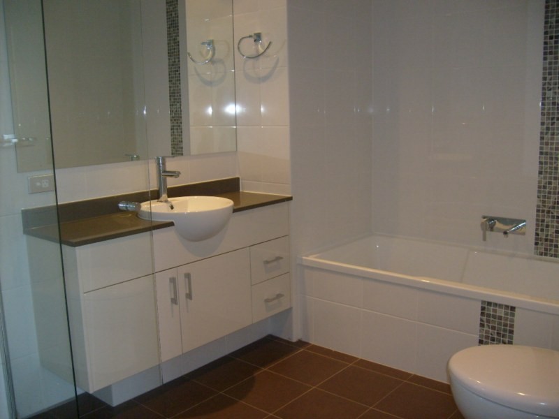 2 Aqua Street “Portia”, Southport QLD 4215