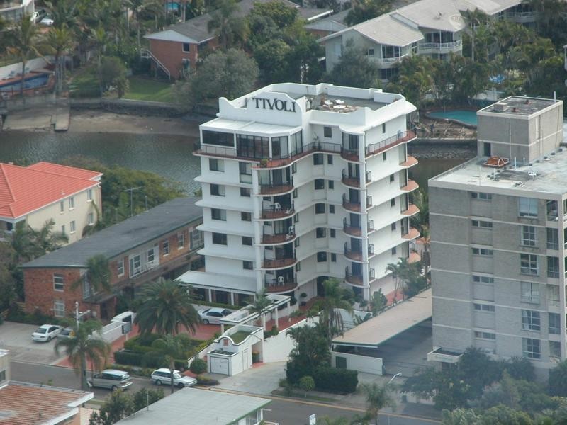 9/12 Paradise Island, Surfers Paradise QLD 4217