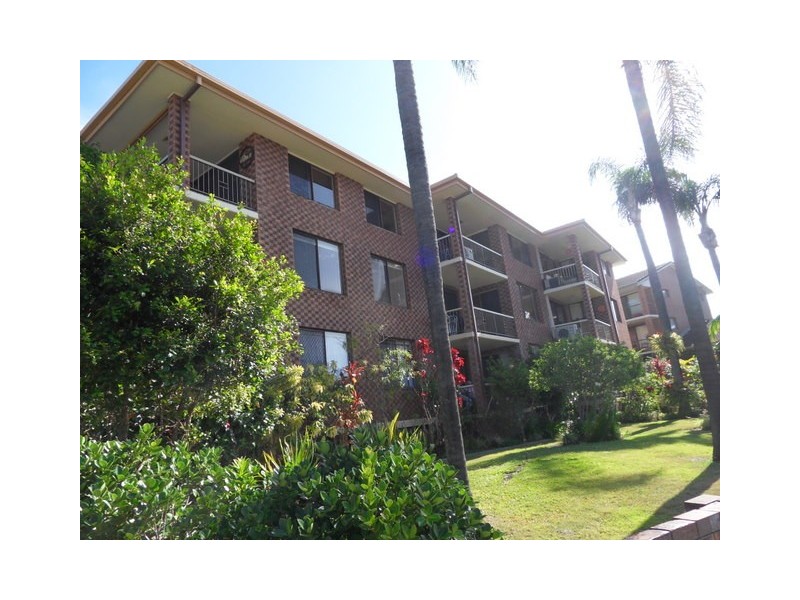 9/150 Surf Parade, Broadbeach QLD 4218