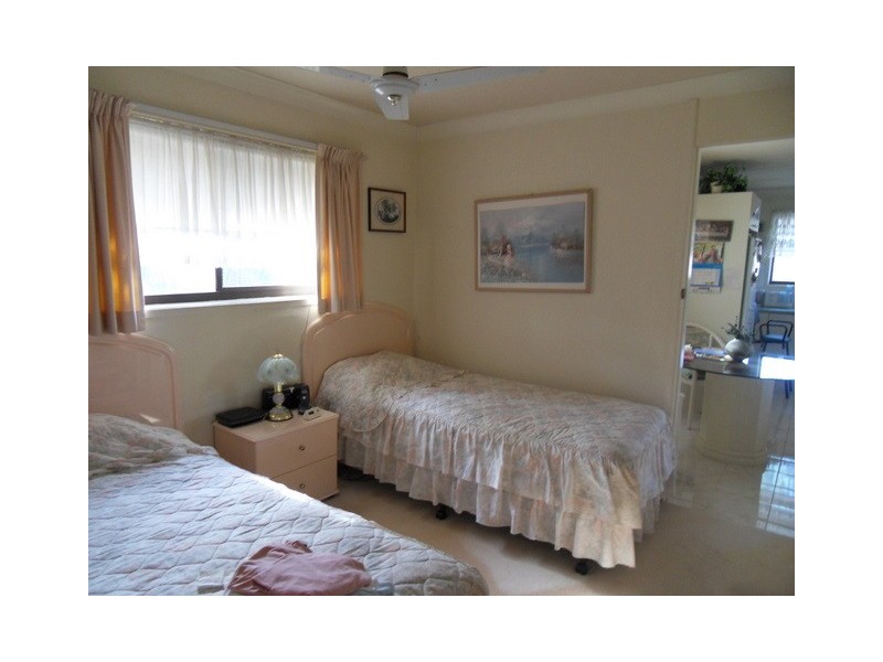 9/150 Surf Parade, Broadbeach QLD 4218