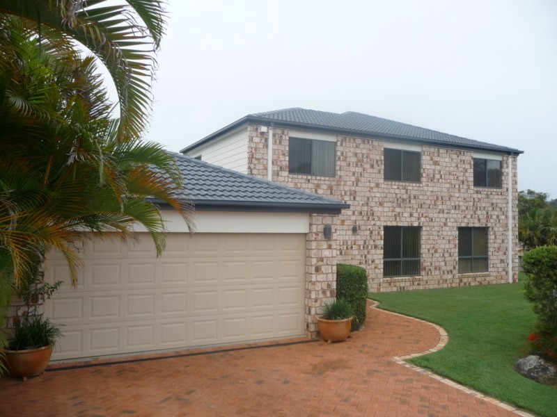 4 West Mountain Court, Parkwood QLD 4214