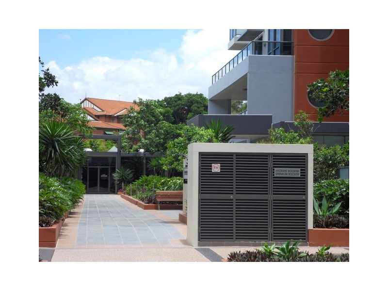 1112/3 Como Crescent, Southport QLD 4215