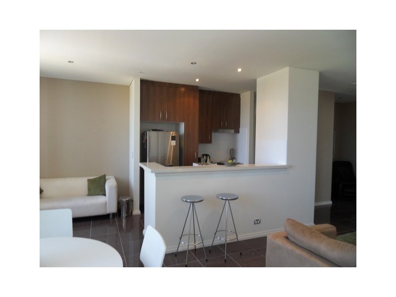 1112/3 Como Crescent, Southport QLD 4215