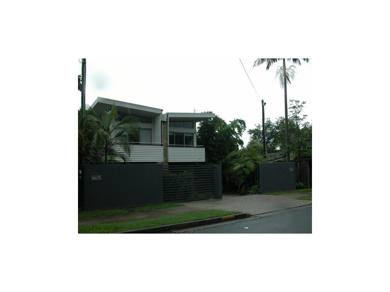 1/22 Billington Street, Labrador QLD 4215