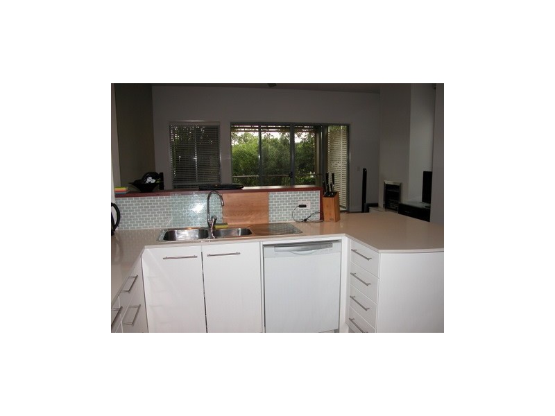 1/22 Billington Street, Labrador QLD 4215