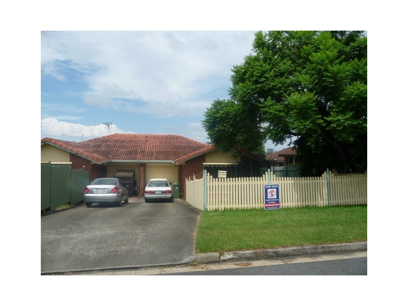 2/25 Binstead Drive, Southport QLD 4215
