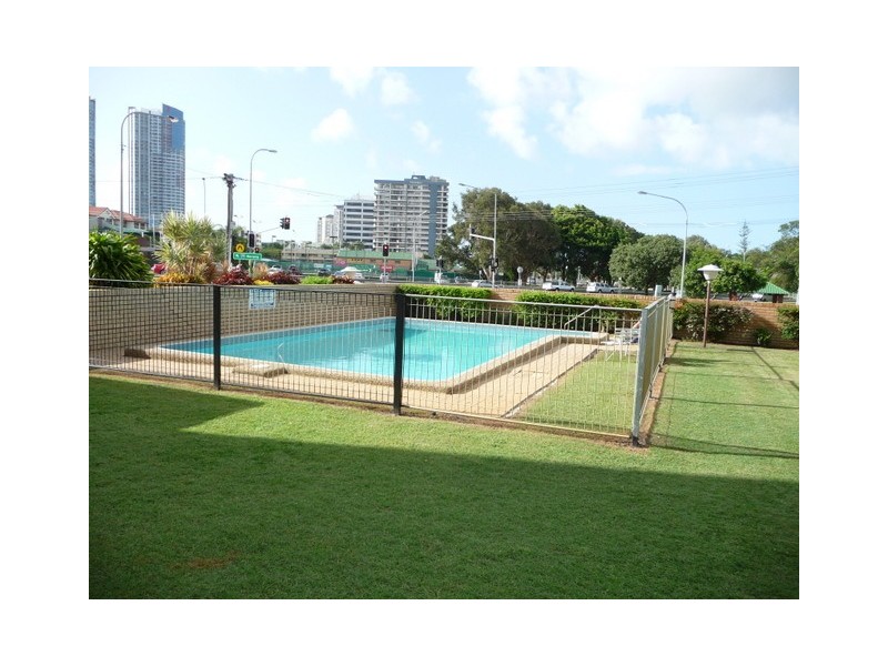 3/18 Queen Street, Southport QLD 4215