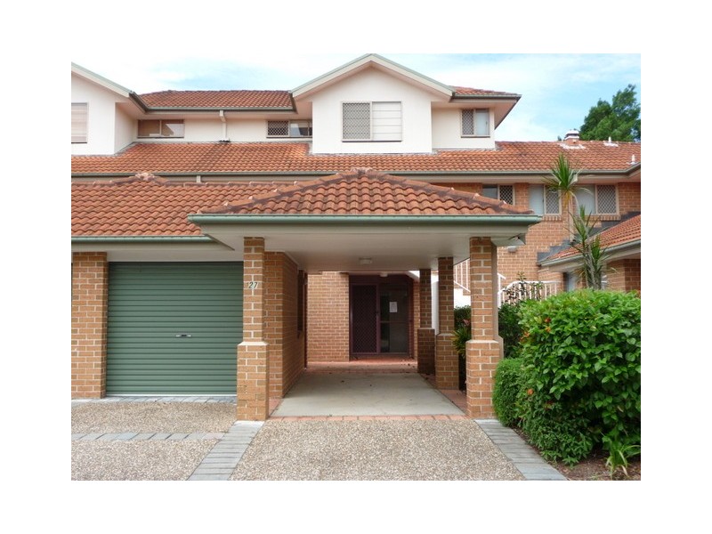 27/3 Bronberg Court, Southport QLD 4215