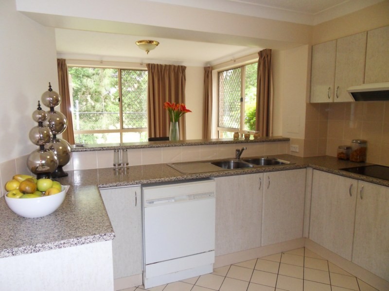 27/3 Bronberg Court, Southport QLD 4215