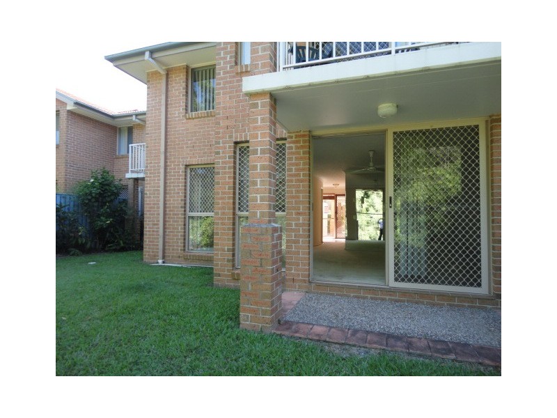 27/3 Bronberg Court, Southport QLD 4215