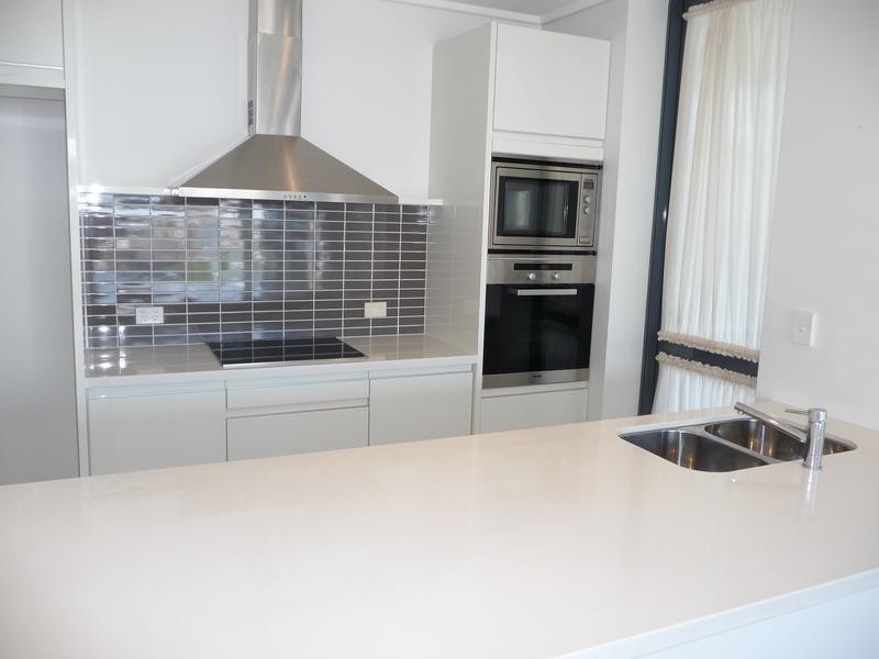 302/1 Stanhill Drive, Surfers Paradise QLD 4217