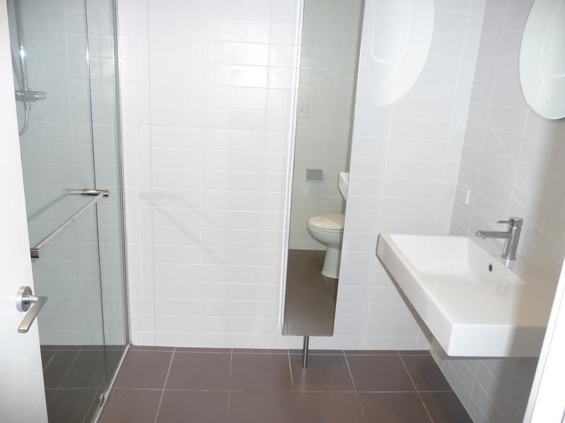 302/1 Stanhill Drive, Surfers Paradise QLD 4217