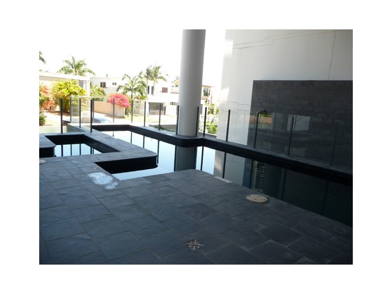 302/1 Stanhill Drive, Surfers Paradise QLD 4217