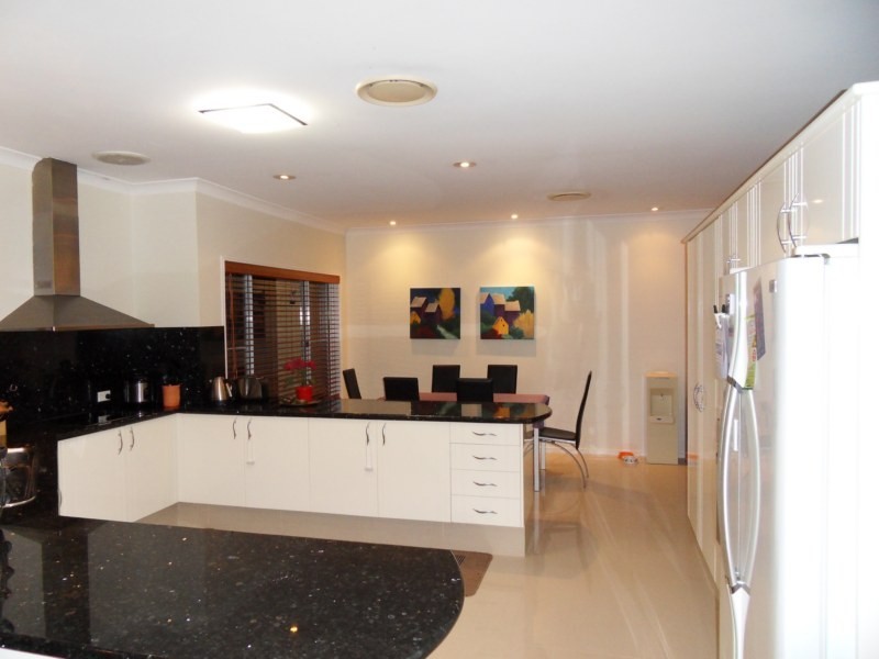 51 Charolais Crescent, Benowa QLD 4217