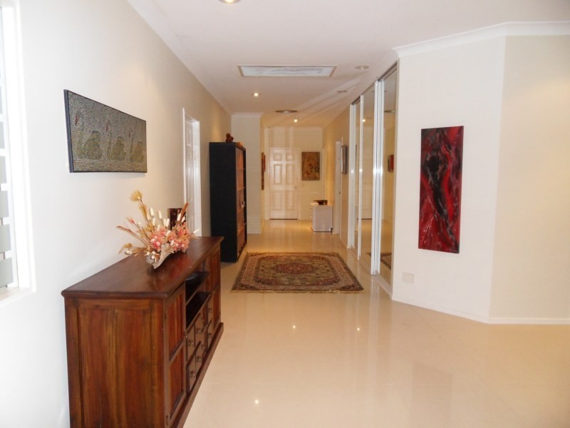 51 Charolais Crescent, Benowa QLD 4217