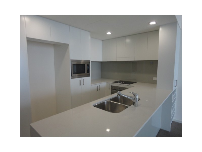 1008/34 Scarborough Street, Southport QLD 4215