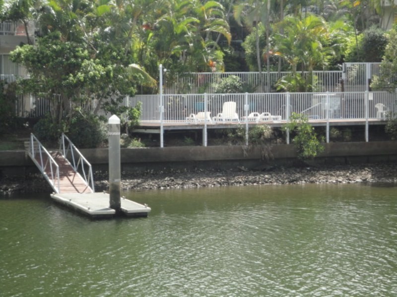 8/14 Paradise Island, Surfers Paradise QLD 4217