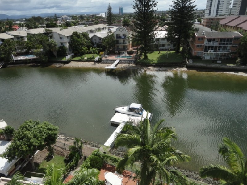 17/11 Paradise Island, Surfers Paradise QLD 4217