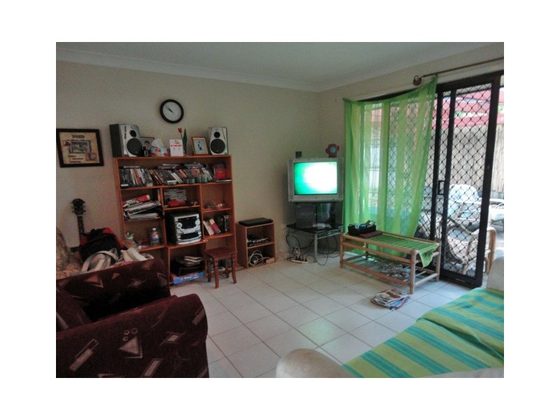 2/60 Blake Street, Southport QLD 4215
