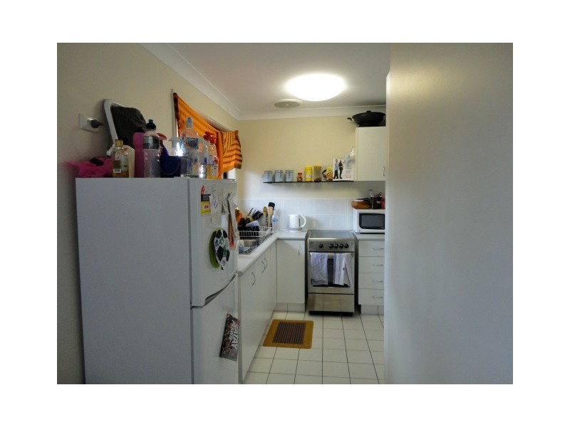 2/60 Blake Street, Southport QLD 4215