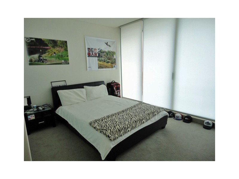 1210/1 Como Crescent, Southport QLD 4215