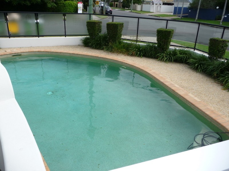 2/134 Stanhill Drive, Chevron Island QLD 4217