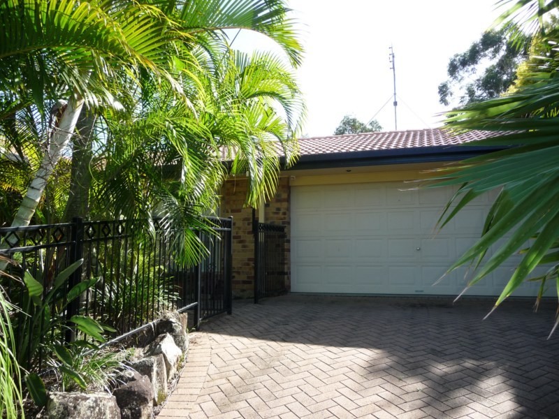 21 Rebbechi Court, Parkwood QLD 4214