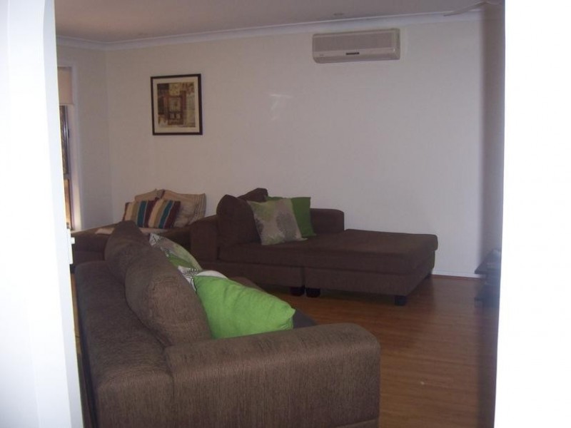 21 Rebbechi Court, Parkwood QLD 4214