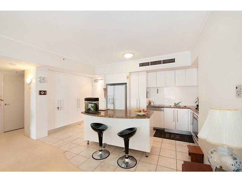 86/326 Marine Parade, Labrador QLD 4215