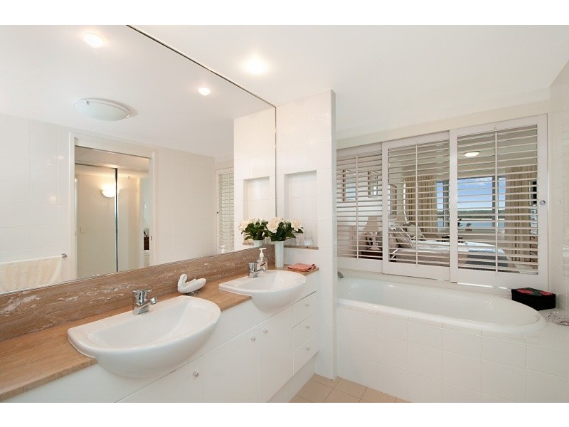 86/326 Marine Parade, Labrador QLD 4215