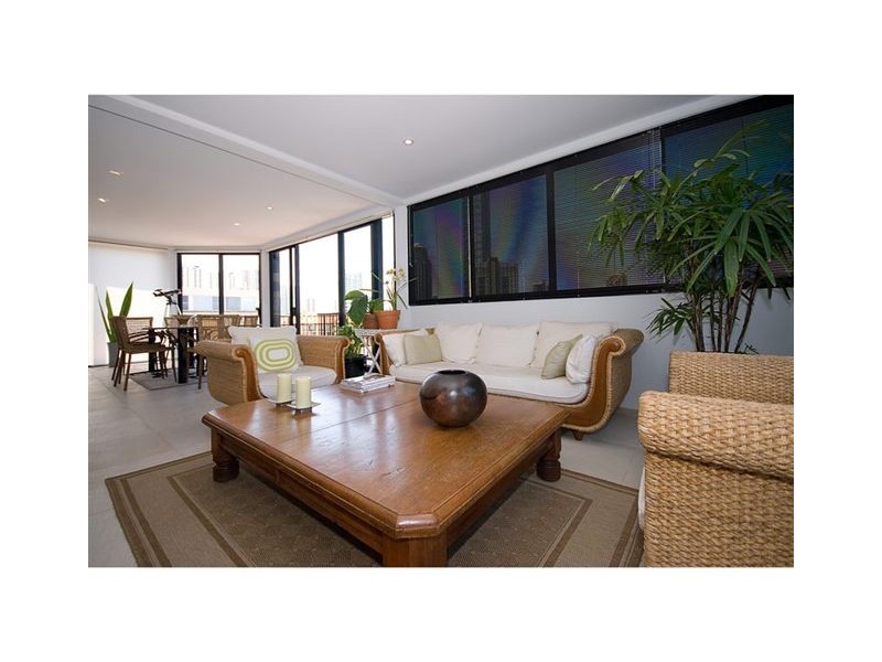 23/12 Paradise Island, Surfers Paradise QLD 4217