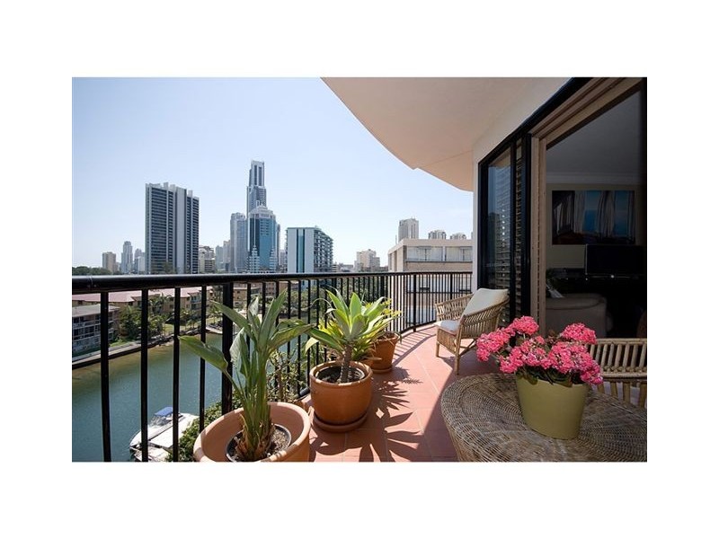 23/12 Paradise Island, Surfers Paradise QLD 4217