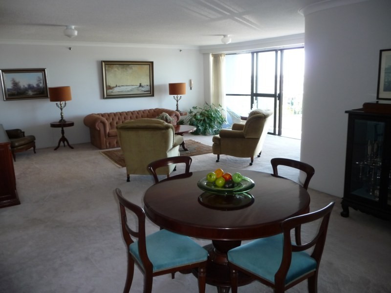 21/21 Bayview Street ‘Bayview Towers’, Runaway Bay QLD 4216