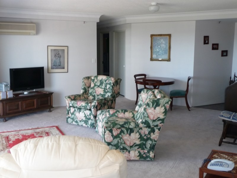 21/21 Bayview Street ‘Bayview Towers’, Runaway Bay QLD 4216