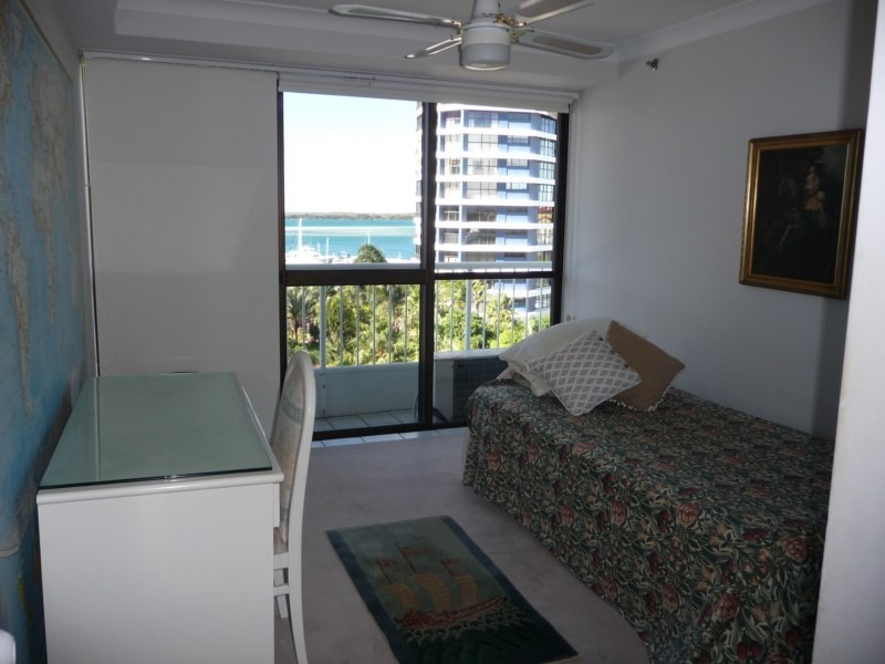 21/21 Bayview Street ‘Bayview Towers’, Runaway Bay QLD 4216