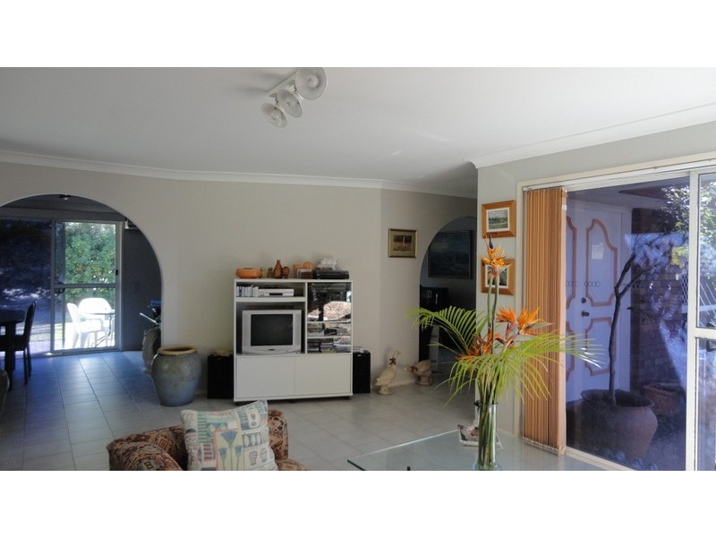 8 Garvie Place, Highland Park QLD 4211